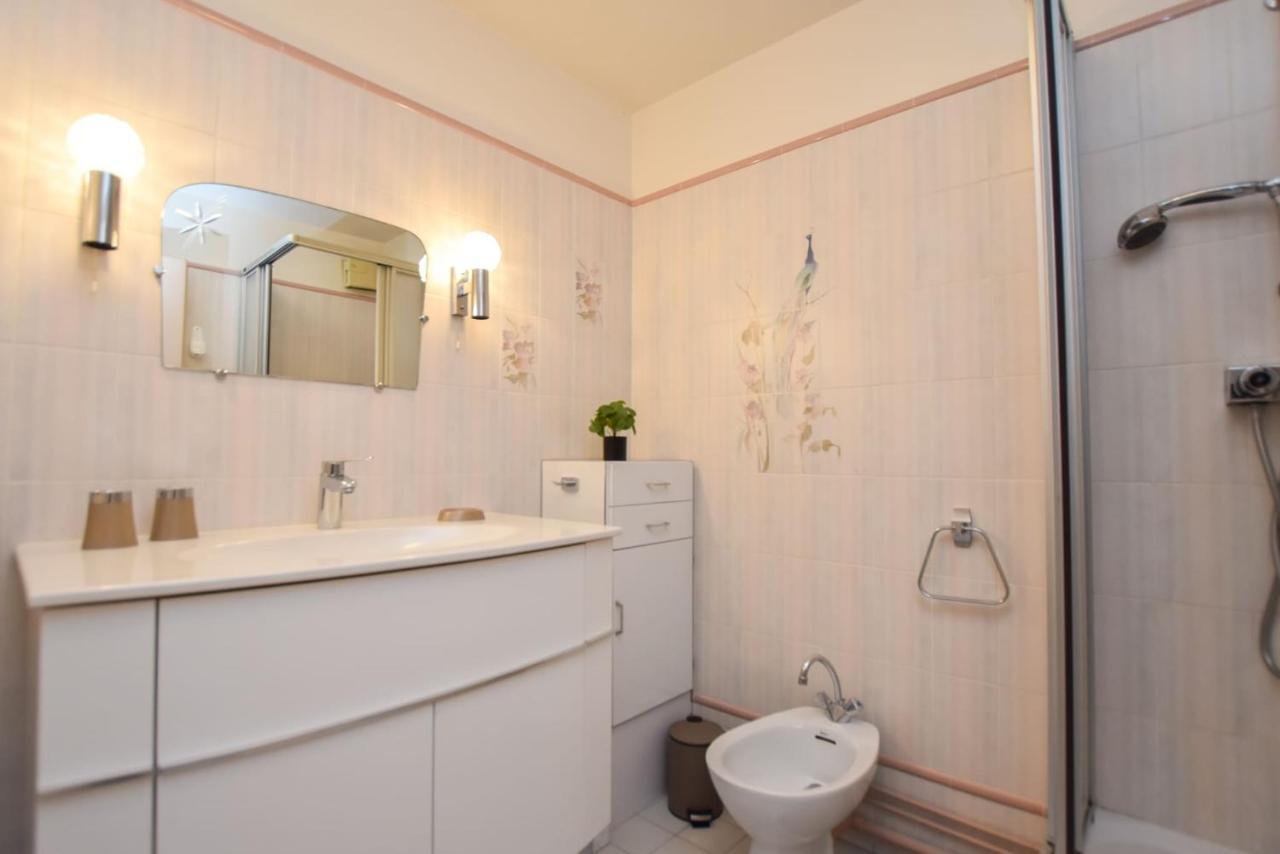 La Berge Apartment Сен-Жил-Кроа-дьо-Ви Екстериор снимка
