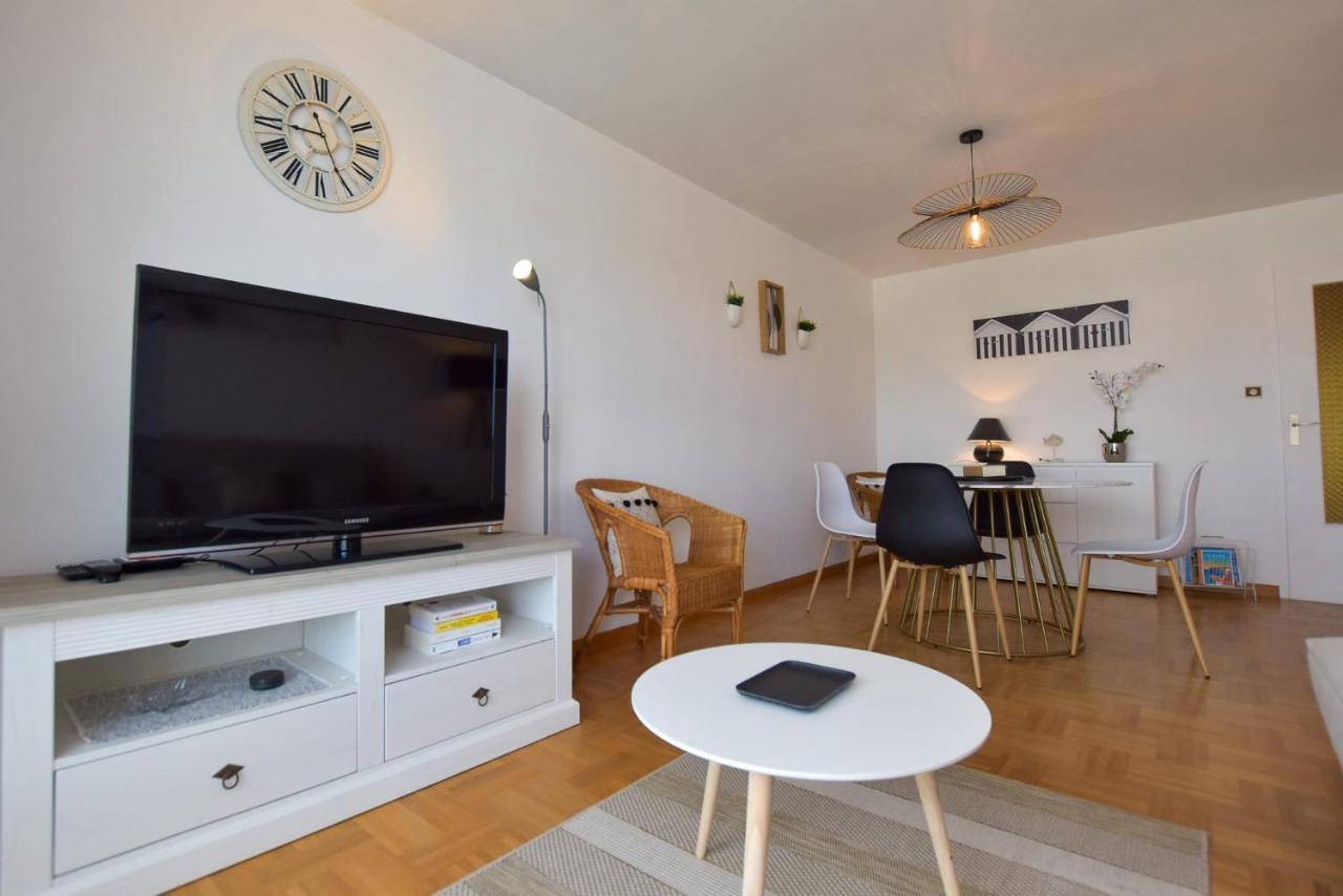La Berge Apartment Сен-Жил-Кроа-дьо-Ви Екстериор снимка